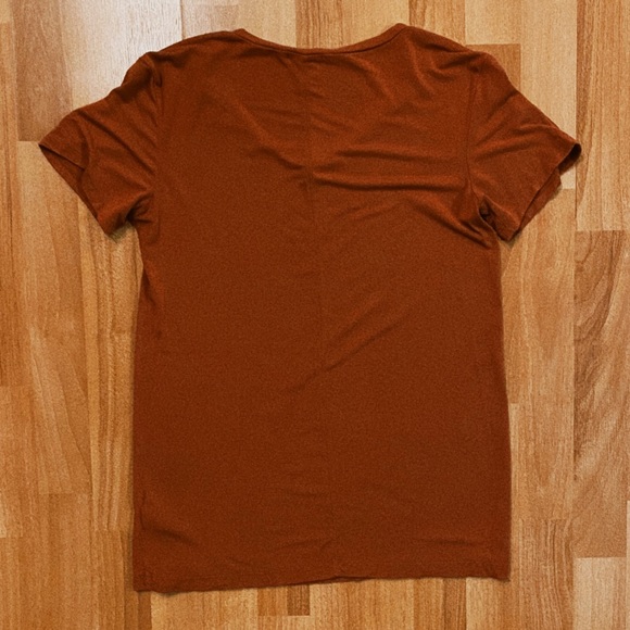 ❤️4/$40 SALE! ❤️ Halogen V Neck Tee - Picture 2 of 4